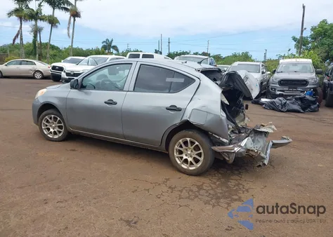 2013 Nissan Versa 1.6 S from USA, damaged, VIN 3N1CN7AP4DL887200